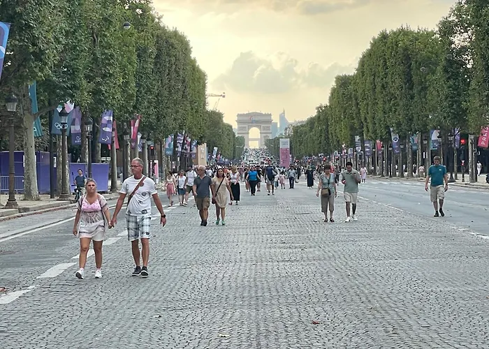Parfait Pour Visiter Ou Travailler Pres De Paris - Makalu